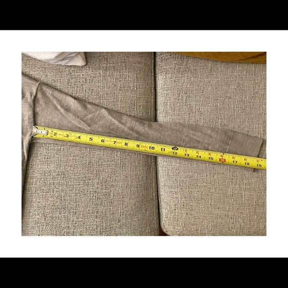 Aritzia Babaton Jotham Sweater - Picture 11 of 11